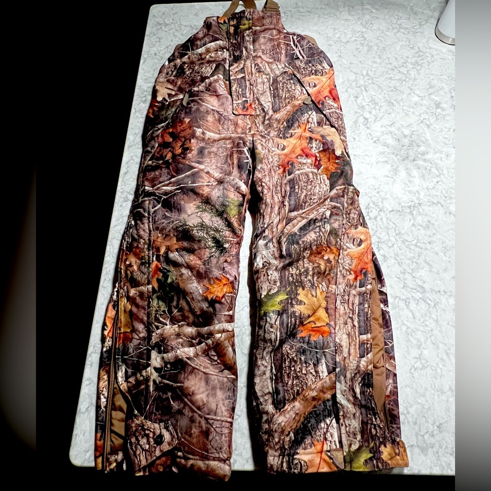 Bass Pro Boys Read Head Bone Dry Bibs